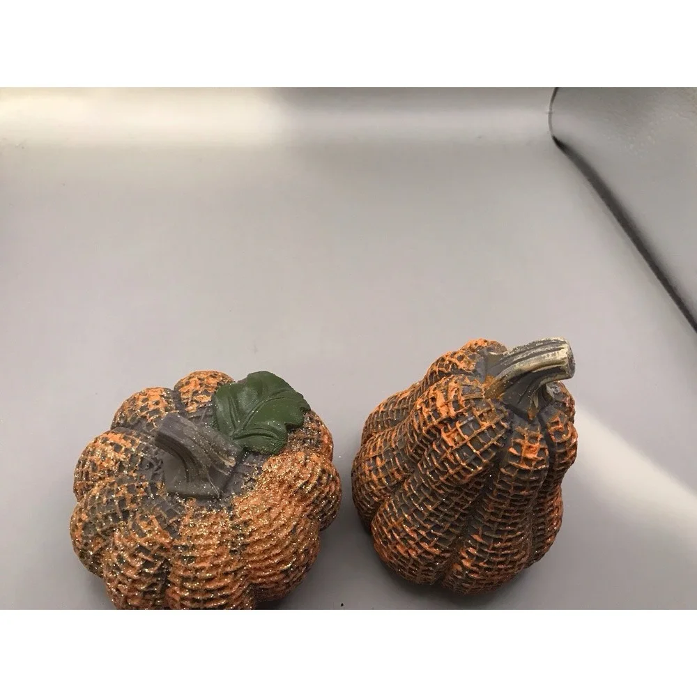 2 Sparkling Textured Green And Orange Pumpkins Fall Halloween Thanksgiving‎